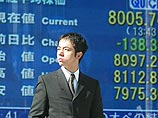 Японский индекс Nikkei впервые за 20 лет рухнул ниже 8000