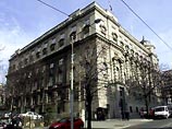Покушение произошло перед центральным входом в здание Дома правительства Покушение произошло перед центральным входом в здание Дома правительства