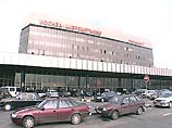 Более 18 тыс. долларов и 3 тыс. рублей забрали неизвестные преступники у водителя "десятки" неподалеку от аэропорта "Шереметьево-2" Более 18 тыс. долларов и 3 тыс. рублей забрали неизвестные преступники у водителя "десятки" неподалеку от аэропорта "Шереметьево-2"