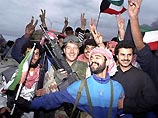 В Кувейте сообщения о начале войны в Ираке встретили ликованием и фейерверками В Кувейте сообщения о начале войны в Ираке встретили ликованием и фейерверками