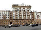 Как сообщили в посольстве США, диппредставительство, включая консульский отдел, "работает сегодня в обычном режиме - до 18.00 по московскому времени" Как сообщили в посольстве США, диппредставительство, включая консульский отдел, "работает сегодня в обычном режиме - до 18.00 по московскому времени"