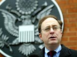 Посол США в Москве Александр Вершбоу сказал, что США не исключают возможности использования военной силы и против других "стран-изгоев", которые обладают оружием массового уничтожения Посол США в Москве Александр Вершбоу сказал, что США не исключают возможности использования военной силы и против других "стран-изгоев", которые обладают оружием массового уничтожения