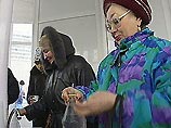 Крайняя изношенность водоснабжающей сети только усугубляет положение. Жители говорят, что из крана идет коричневая вода, иногда сыплется песок Крайняя изношенность водоснабжающей сети только усугубляет положение. Жители говорят, что из крана идет коричневая вода, иногда сыплется песок