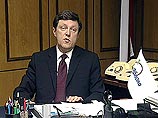 В нем принимает участие лидер "Яблока" Григорий Явлинский. Как сообщил он в интервью НТВ, основной целью его участия в этом собрании стал вопрос коалиции движения "Яблока" и СПС В нем принимает участие лидер "Яблока" Григорий Явлинский. Как сообщил он в интервью НТВ, основной целью его участия в этом собрании стал вопрос коалиции движения "Яблока" и СПС