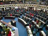Сенат, верхняя палата Конгресса США, провел заседание, посвященное обсуждению проекта федерального бюджета на 2004 финансовый год, начинающийся 1 октября