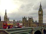 Великобритания в понедельник приняла решение выслать единственных двоих иракских дипломатов, работающих в Лондоне