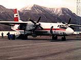 В якутском поселке Хандыга в среду совершил аварийную посадку грузовой самолет Ан-26, у которого отказал один из двигателей. Пострадавших нет