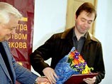 Вручены премии Фонда поддержки и развития Театра под руководством Олега Табакова Вручены премии Фонда поддержки и развития Театра под руководством Олега Табакова