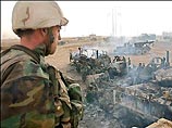 Двое морских пехотинцев США раздавлены американским БМП близ Насирии Двое морских пехотинцев США раздавлены американским БМП близ Насирии