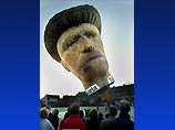 Ван Гогу бы не понравилось: тысячи фанатов отметили его 150-летие Ван Гогу бы не понравилось: тысячи фанатов отметили его 150-летие