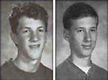 4 года назад Дилан Клеболд и Эрик Харрис- два ученика средней школы пригорода Денвера - Литтлтон расстреляли из карабинов 12 школьников и учителя, после чего покончили с собой