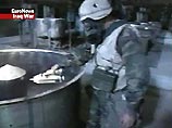 На заводе Латифия в 20 км южнее Багдада они нашли тысячи коробок, заполненных белым порошком, а также антидотом, нейтрализующим действие нервно-паралитического газа