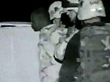 Против сержанта 101-й дивизии ВДВ США Хасана Акбара, бросившего гранаты в палатки командного состава на базе США "Пенсильвания" в Кувейте, выдвинуто обвинение в преднамеренном убийстве