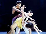 Морис Бежар покажет в Москве новый балет "Мать Тереза и дети мира"
