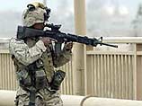 В центре Багдада продолжаются бои. Подразделения морской пехоты США ведут бой с иракскими подразделениями за контроль над двумя стратегически важными мостами через реку Тигр