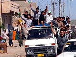 Курдские вооруженные формирования начали покидать захваченный ими накануне город Киркук на севере Ирака