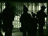 Американские морские пехотинцы обследуют подземные сооружения Багдада