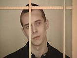 В то время двое из шести обвиняемых еще учились в средней школе, обоим было по 15 лет. В то время двое из шести обвиняемых еще учились в средней школе, обоим было по 15 лет.