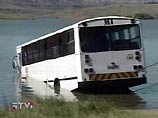 Трагедия произошла утром, когда автобус с членами Конгресса южно-африканских профсоюзов направлялся на первомайские торжества в провинцию Свободное государство