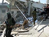 15 палестинцев погибли за один день в ходе столкновений с израильскими солдатами в секторе Газа и на Западном берегу реки Иордан. Из 70 пострадавших в результате столкновений 15 находятся в критическом состоянии