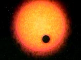 Невооруженным глазом можно будет увидеть четко очерченный кружочек, медленно двигающийся вдоль солнечного диска