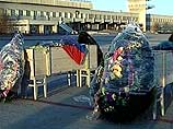 В Мурманске состоялись похороны журналистов, погибших в катастрофе Ми-26 под Читой В Мурманске состоялись похороны журналистов, погибших в катастрофе Ми-26 под Читой