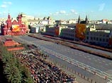 Военный парад в ознаменование 58-й годовщины Победы в Великой Отечественной войне 1941-1945 годов прошел на Красной площади столицы