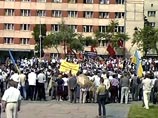 Украинские националисты устроили 9 мая драку во время празднования Дня Победы на Марсовом поле во Львове, где похоронены воины-освободители