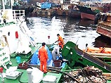 В Южной Корее в результате столкновения 2 танкеров в море вылилось 20 тонн нефти 