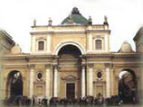 Торжественное богослужение было совершено в церкви св. Екатерины на Невском проспекте, которая  до революции  считалась "матерью" всех римско-католических храмов Российской империи