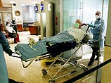 Благодаря тому, что больному вовремя была оказана вся необходимая помощь, он сейчас уже практически здоров, пояснили сотрудники агентства по охране здоровья Великобритании Благодаря тому, что больному вовремя была оказана вся необходимая помощь, он сейчас уже практически здоров, пояснили сотрудники агентства по охране здоровья Великобритании