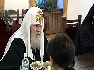 Президент обсудил накануне отношения церкви и государства с иерархами РПЦ