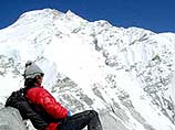 Австралийский альпинист погиб и еще трое оказались отрезанными от внешнего мира на Чо-Ойю - одной из самых высоких горных вершин в мире на границе Китая и Непала