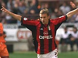 Свой вариант футбольной сборной мира-2000 представил журнал "European Sport Magazine" Свой вариант футбольной сборной мира-2000 представил журнал "European Sport Magazine"