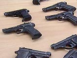 Американцы нашли в палестинском посольстве в Багдаде оружие и пособие для террористов Американцы нашли в палестинском посольстве в Багдаде оружие и пособие для террористов