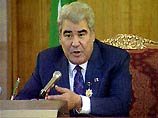 Туркменская государственная издательская служба выпустила очередной сборник стихов президента республики Сапармурата Ниязова "Три напасти, угрожающие Родине"