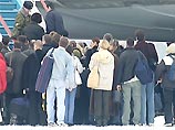 Туристы перекрыли выход из зала ожидания аэропорта Домодедово Туристы перекрыли выход из зала ожидания аэропорта Домодедово