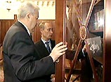 В кремлевском кабинете главы государства Путин принял экс-президента Ельцина