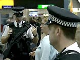 В пятницу лондонская полиция во время перестрелки ранила мужчину, который открыл стрельбу по полицейским у аэропорта "Хитроу"