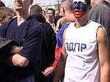 Жириновский заплатил чебоксарским студентам по 50 рублей за то, что они его слушали Жириновский заплатил чебоксарским студентам по 50 рублей за то, что они его слушали