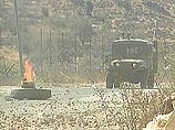 Израильская артиллерия открыла огонь по югу Ливана. Об этом сообщает государственное радио Израиля