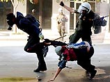 В кварталах, прилегающих к местному университету, на территории которого была база антиглобалистов, произошли столкновения демонстрантов с полицией