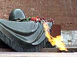 День памяти и скорби отмечается сегодня в России. Он установлен указом президента РФ от 8 июня 1996 года и отмечается в день начала Великой Отечественной войны советского народа против немецко-фашистских захватчиков
