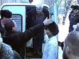 Всю минувшую ночь велись работы по расчистке завалов разрушенного сутки назад в результате взрыва газа трехэтажного жилого дома в алтайском городе Бийске Всю минувшую ночь велись работы по расчистке завалов разрушенного сутки назад в результате взрыва газа трехэтажного жилого дома в алтайском городе Бийске