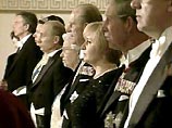 На приеме в честь президента России угощали цыпленком в шампанском, бургундскими и бордоскими винами На приеме в честь президента России угощали цыпленком в шампанском, бургундскими и бордоскими винами