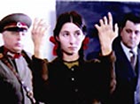Картина "Разогреть вчерашний обед" болгарского режиссера Костадина Бонева, снятый им вместе с коллегами из Македонии, посвящается проблеме межнациональных взаимоотношений Картина "Разогреть вчерашний обед" болгарского режиссера Костадина Бонева, снятый им вместе с коллегами из Македонии, посвящается проблеме межнациональных взаимоотношений