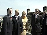 В Эдинбурге под машину Путина бросился британец с чеченским лозунгом В Эдинбурге под машину Путина бросился британец с чеченским лозунгом