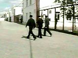 По словам адвоката, теперь "говорить о том, что Лимонов может выйти из колонии в пятницу или в субботу, когда истекает срок, бессмысленно" По словам адвоката, теперь "говорить о том, что Лимонов может выйти из колонии в пятницу или в субботу, когда истекает срок, бессмысленно"