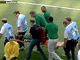 На 72-й минуте встречи, игрок "упал на траву без видимых причин", - говорится в заявлении ФИФА На 72-й минуте встречи, игрок "упал на траву без видимых причин", - говорится в заявлении ФИФА