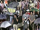 До позднего вечера в минувший вторник в Сянгане (Гонконге) шли многотысячные колонны участников массового протеста против нового закона в сфере национальной безопасности До позднего вечера в минувший вторник в Сянгане (Гонконге) шли многотысячные колонны участников массового протеста против нового закона в сфере национальной безопасности